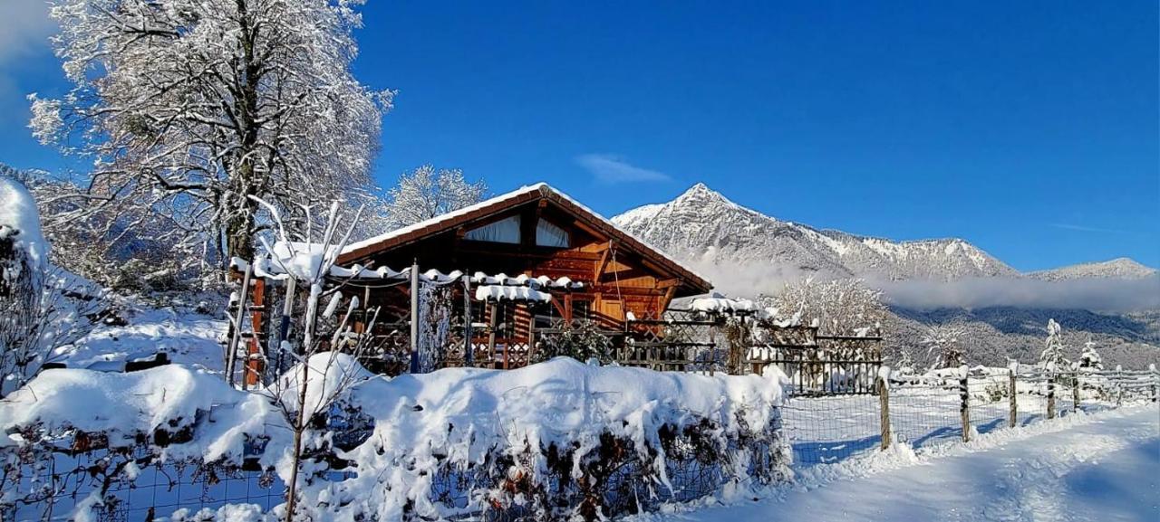 Cosy Avec Terrasse Plein Sud, 2 Chambres, Au Coeur De La Haute-savoie Chalet Châtillon-sur-Cluses