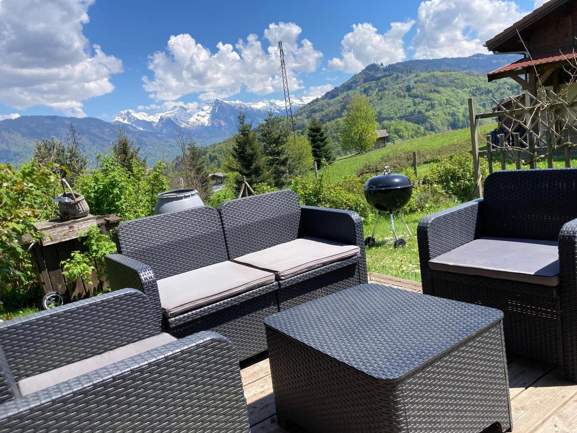 Chalet Cosy Avec Terrasse Plein Sud, 2 Chambres, Au Coeur De La Haute-savoie *